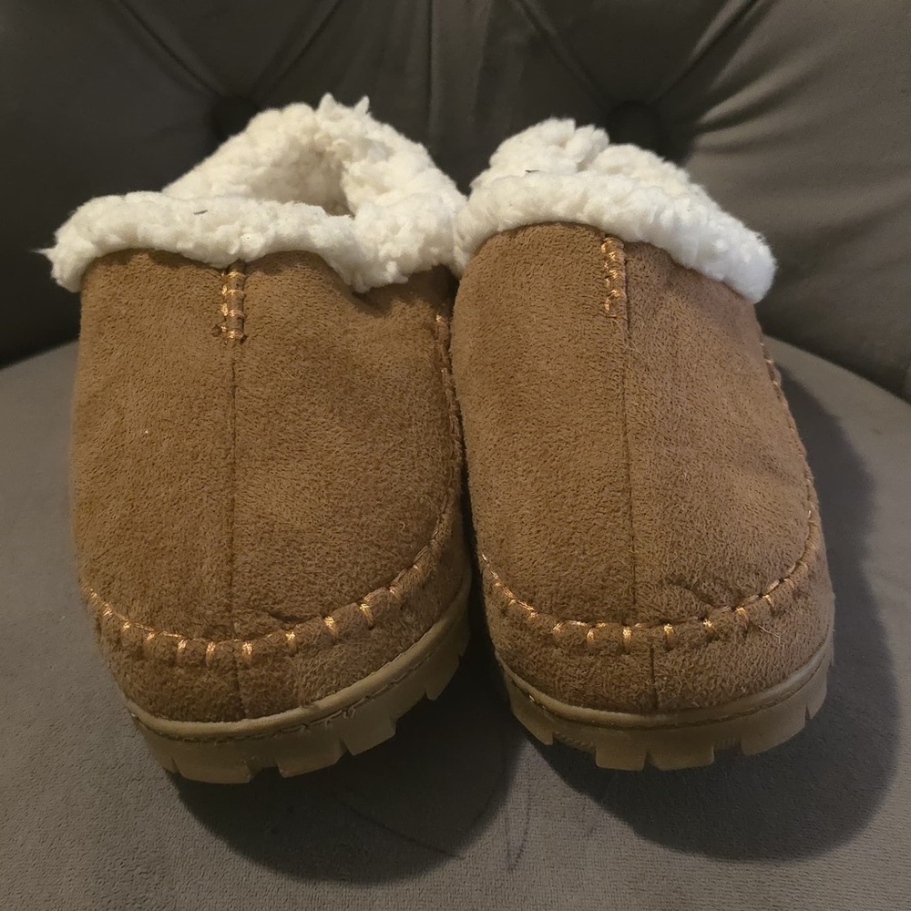AEROSOLES White Fleece Interior